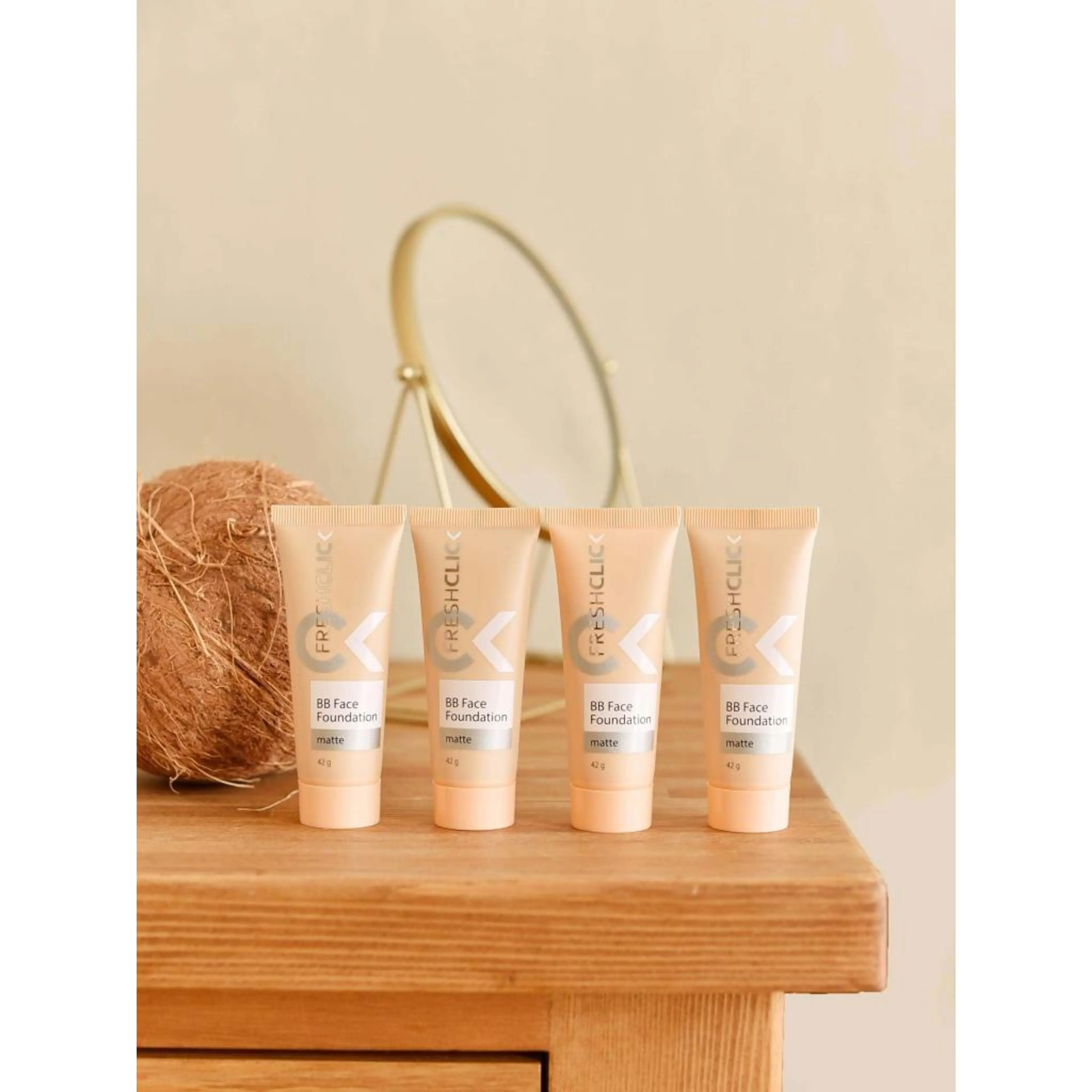 -20% Тонална BB основа за лице FreshClick, 42 гр.